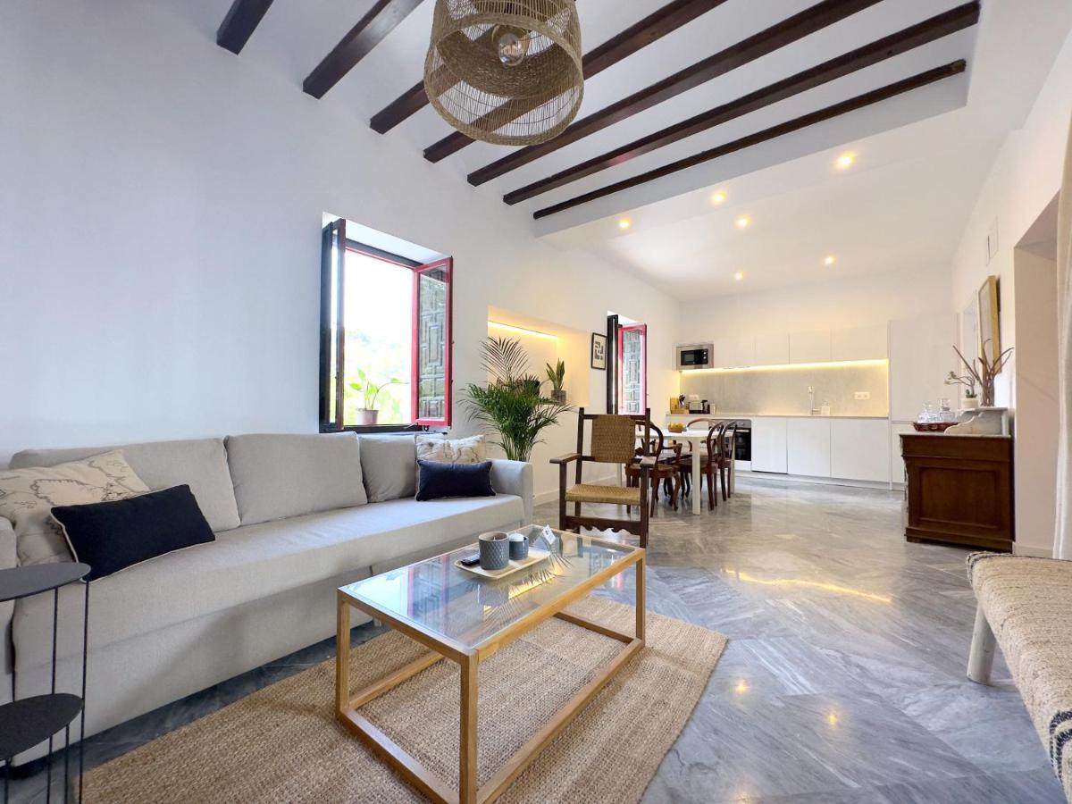 Villa Clavero Three Premium Apt Малага Екстериор снимка